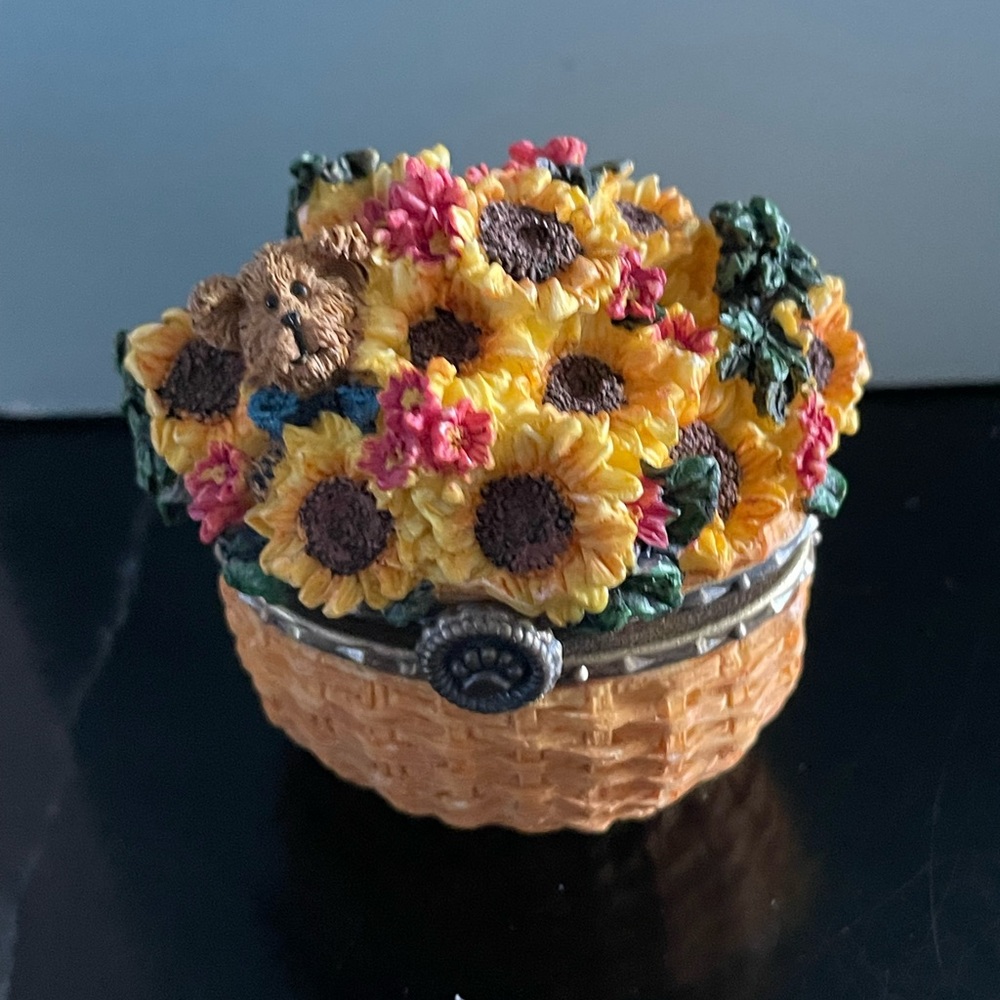 Boyds Bears – Uncle Bean’s Treasure Boxes – “Edmund’s Sunny Basket
